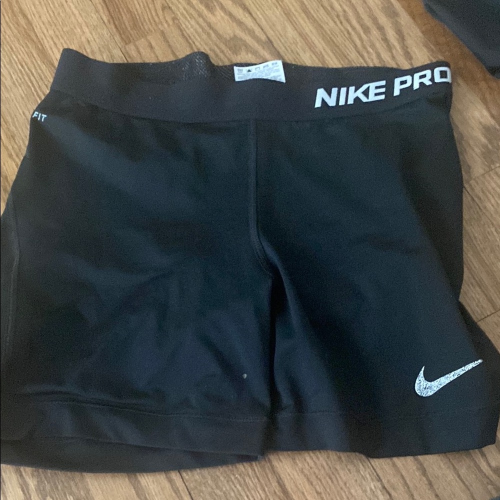 Nike Pro size M Dri-FIT Shorts